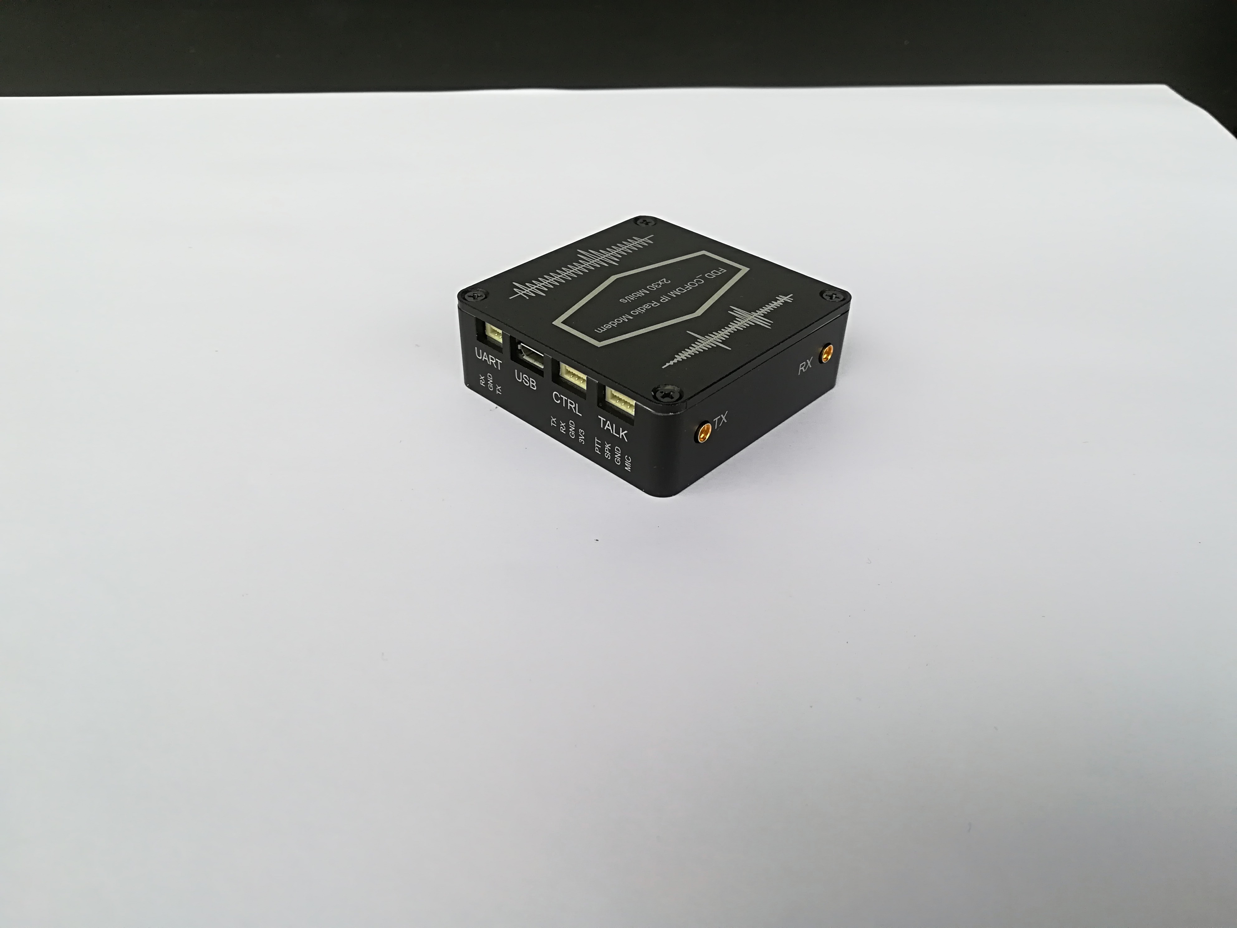 Transmissor de vídeo sem fio H.265 COFDM Transmissor de vídeo UAV leve tamanho pequeno